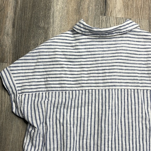 Beach Lunch Lounge Collection Linen Blend Collared Striped shirt, size small - Picture 10 of 10